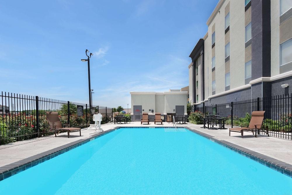 Hampton Inn & Suites San Antonio Brooks City Base - Pool