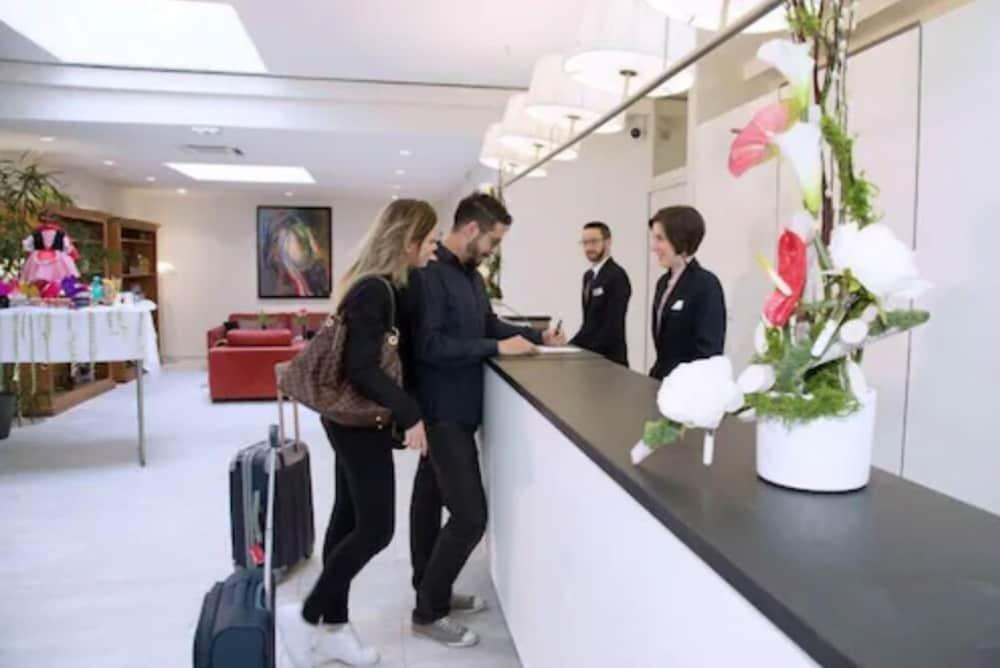 Eden Hôtel & Spa Cannes - Reception