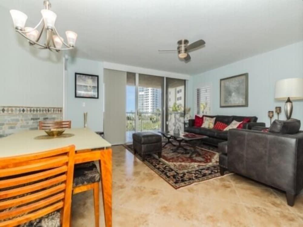 Beautifully Furnished Gulf-Front Condo Just a Walk to the beach by RedAwning - Featured Image