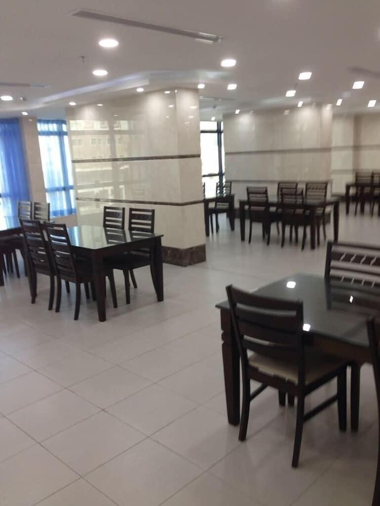 Diyar Al-Mashaer Hotel - Restaurant