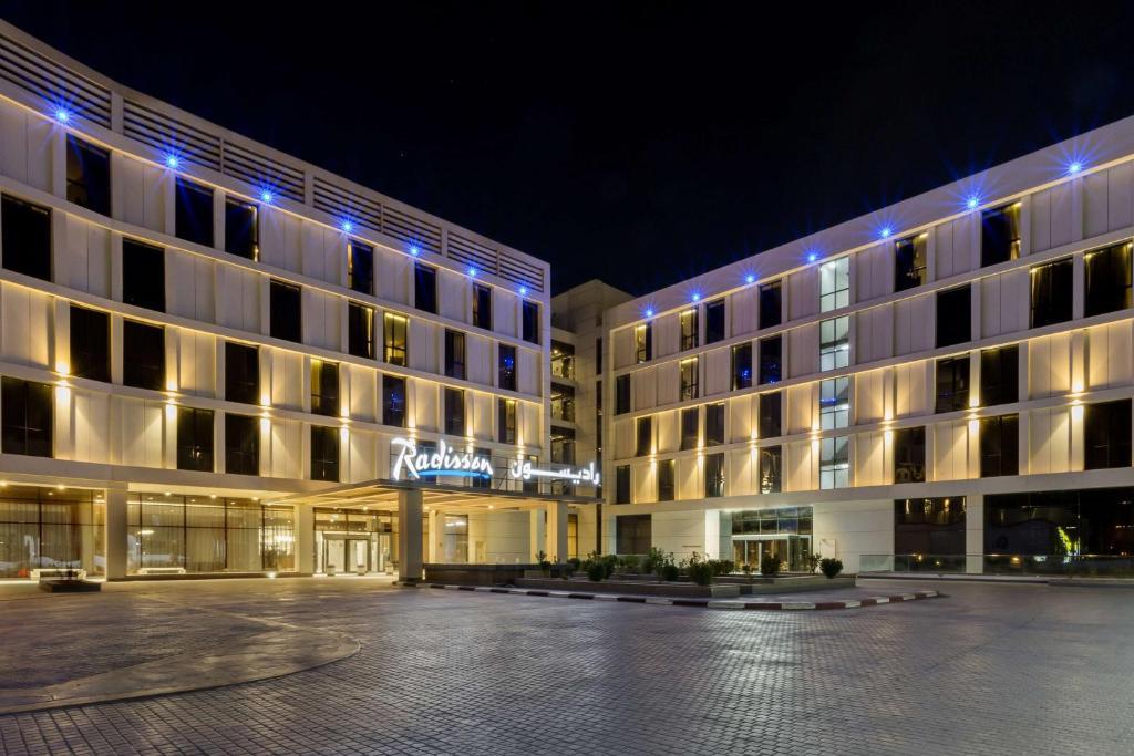 Radisson Hotel & Apartments Dammam Industry City - sample desc