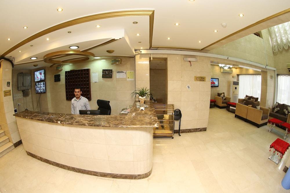 Al Ardh Al Tayeba Hotel - Check-in/Check-out Kiosk