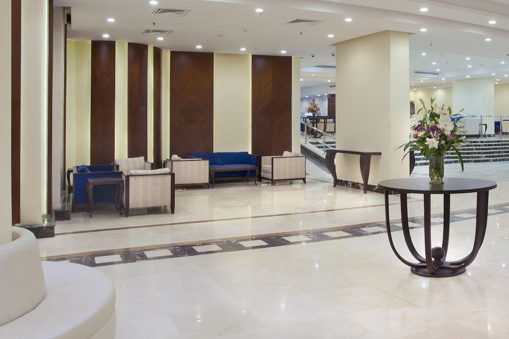 Concorde Mina Hotel - Lobby Sitting Area
