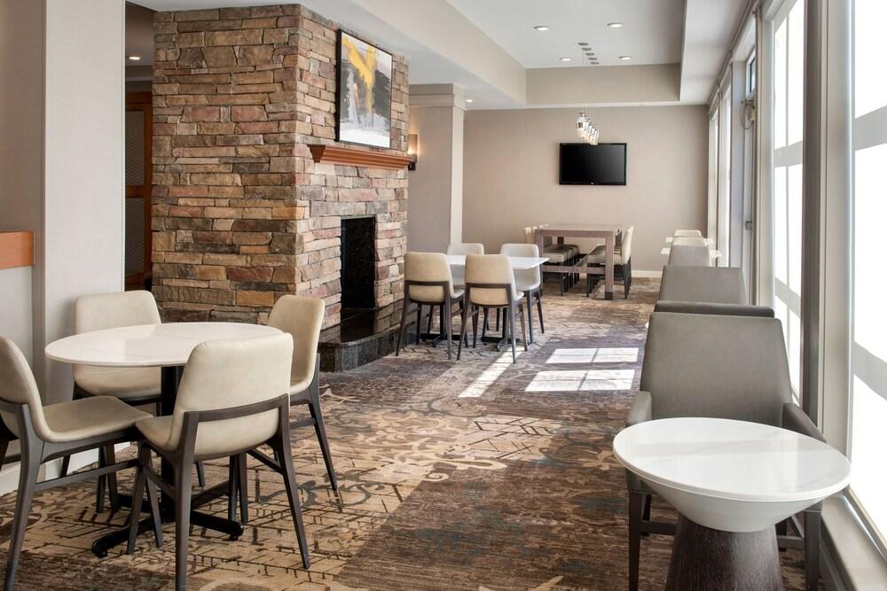 Residence Inn by Marriott - Silver Spring - Lobby Lounge
