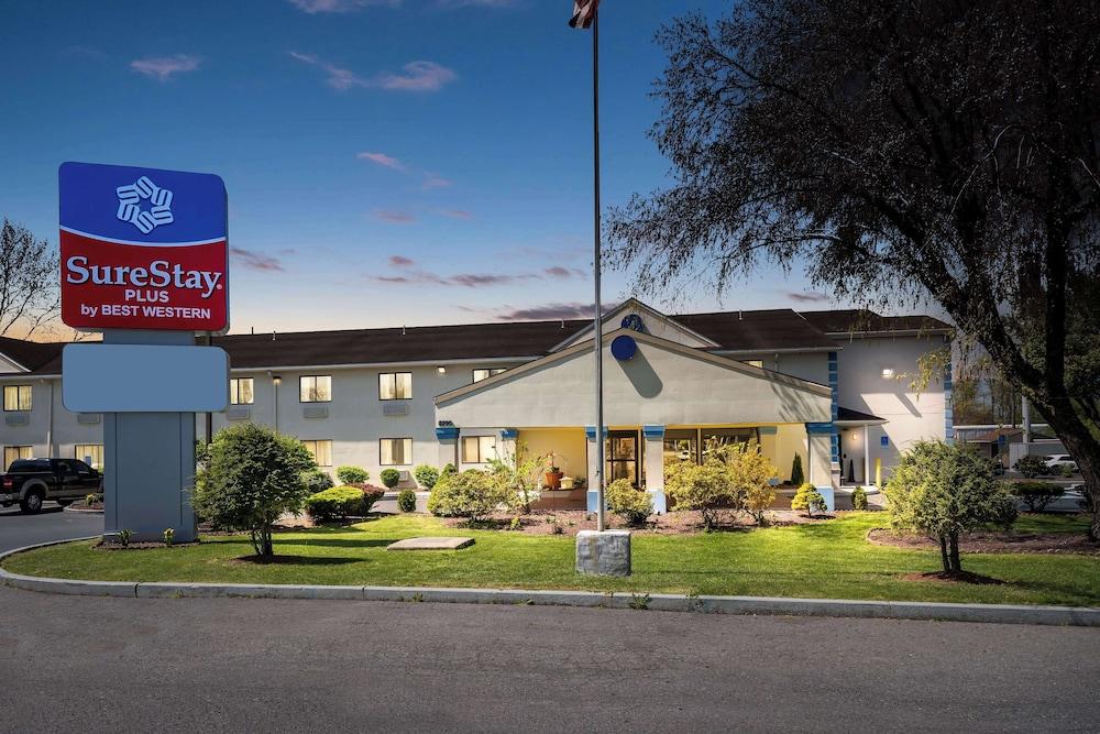 SureStay Plus by Best Western Reading North - Featured Image