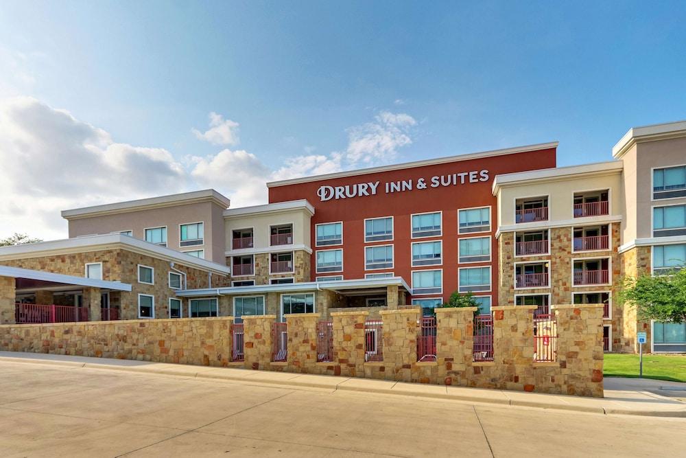 Drury Inn & Suites San Antonio Airport - Featured Image