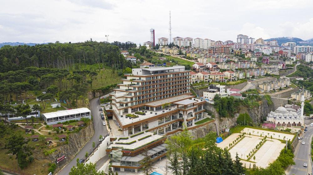 Radisson Blu Hotel Trabzon - Exterior