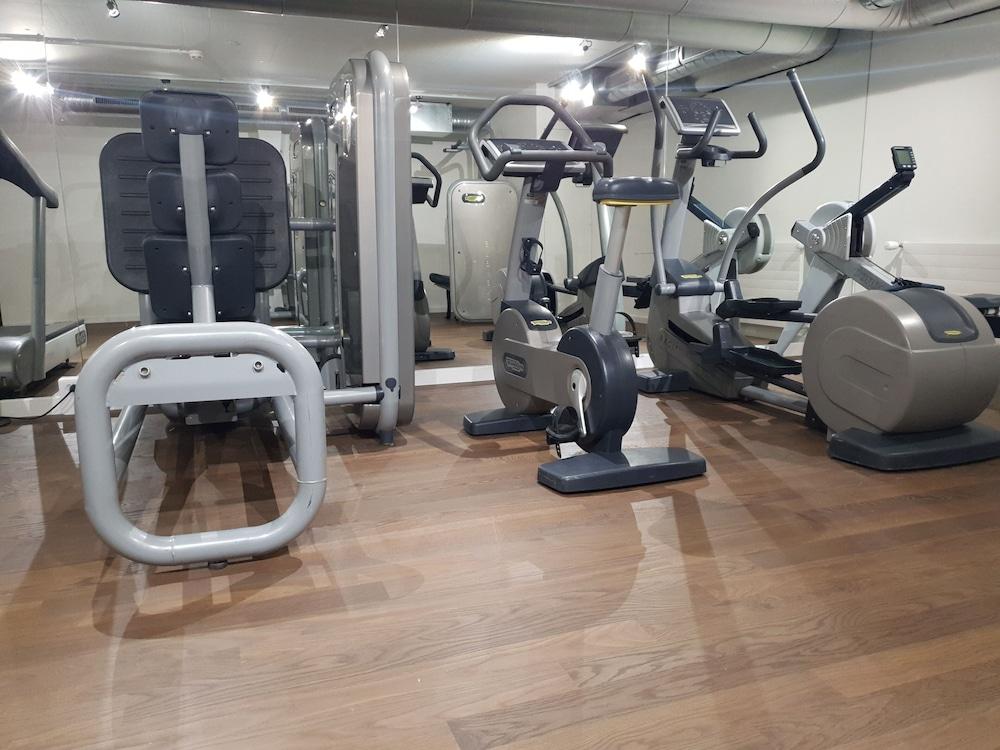 Nash Airport Hotel - Fitness Facility