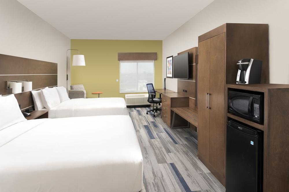 Holiday Inn Express & Suites San Antonio North - Windcrest, an IHG Hotel - Room