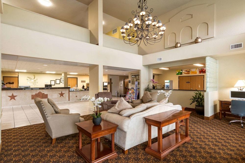 Quality Suites San Antonio - Lobby