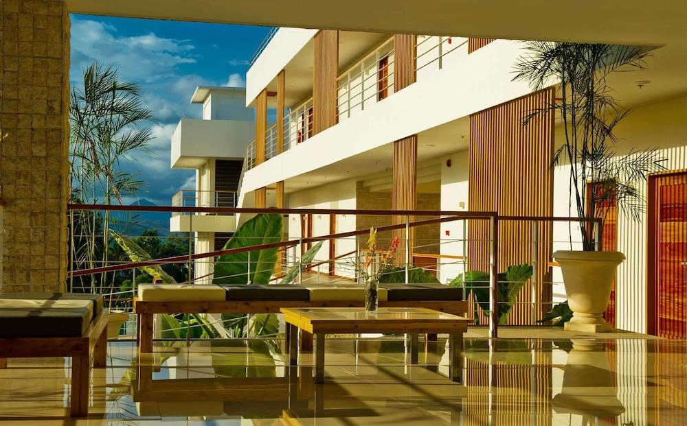 Panja Resort Palawan - Lobby Sitting Area