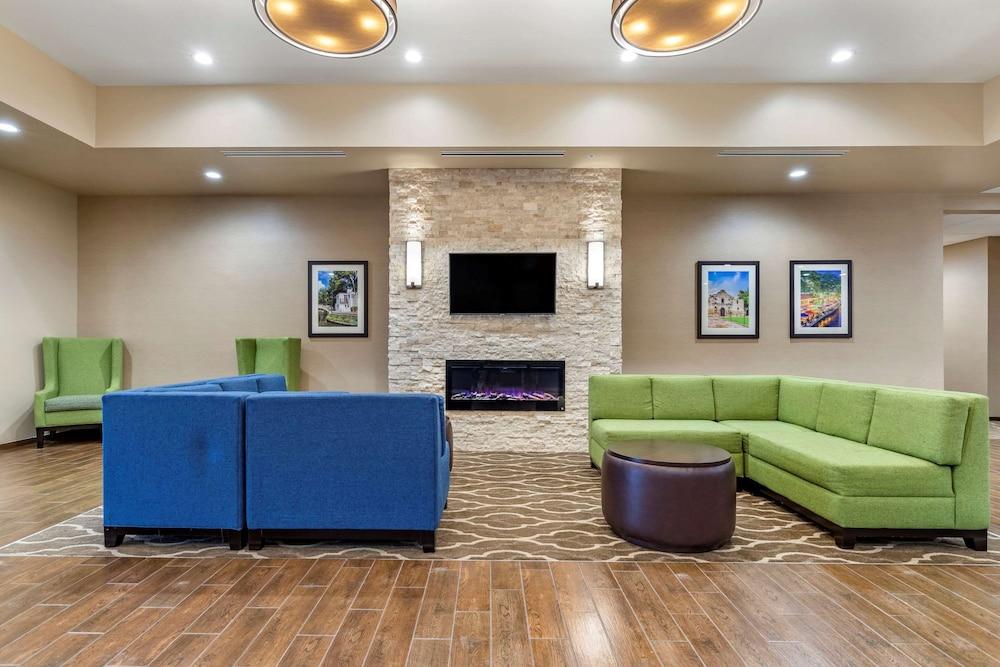Comfort Suites San Antonio Ft. Sam Houston/SAMMC Area - Lobby