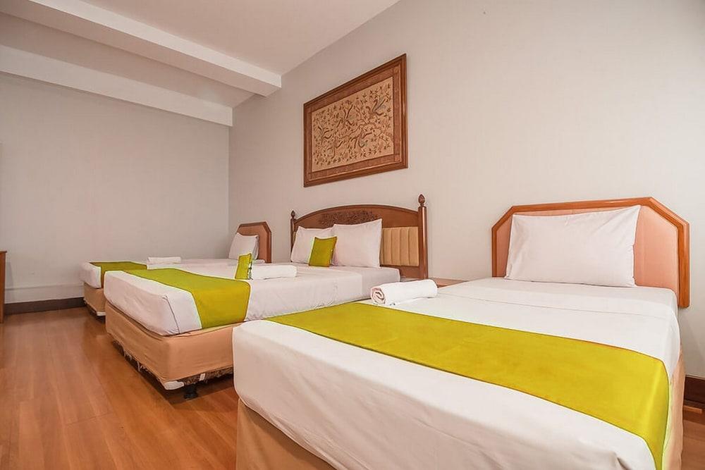 Yehezkiel Hotel Lembang - Room