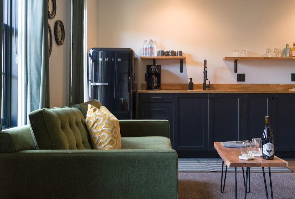 THE INN DOWNTOWN: A Boutique Apartment Hotel - Room