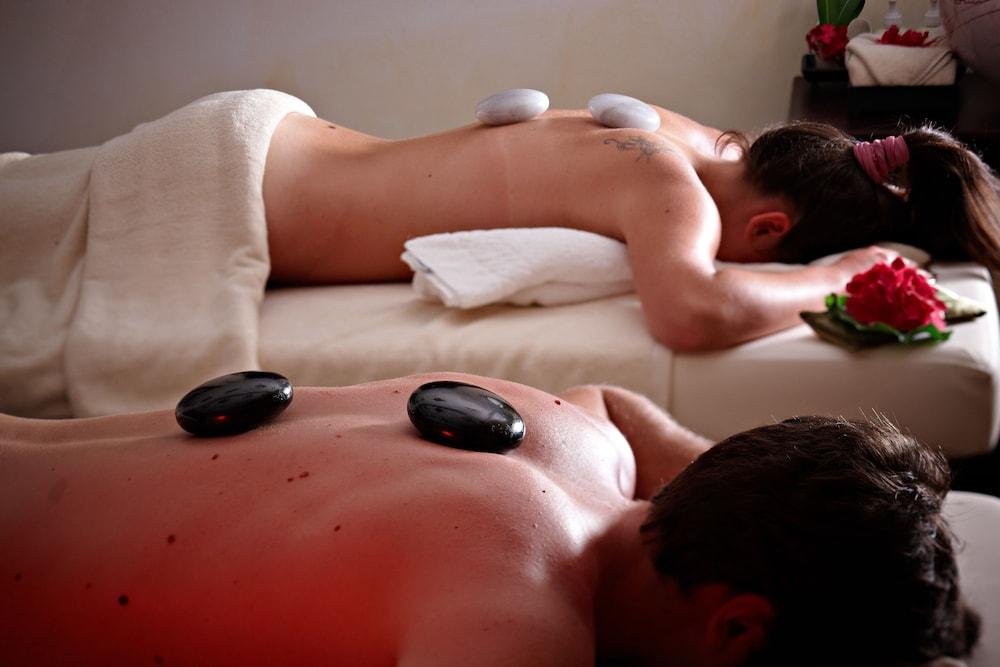 Ausonia Hungaria - Massage