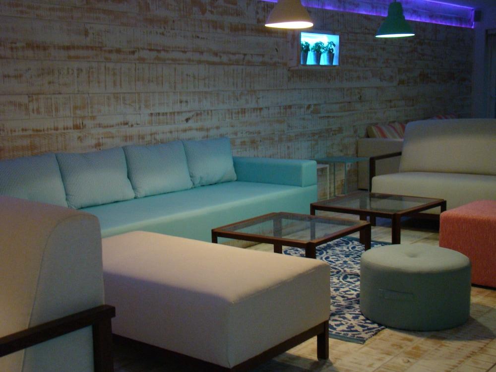 Apartamentos Fleming 50 - Lobby Lounge