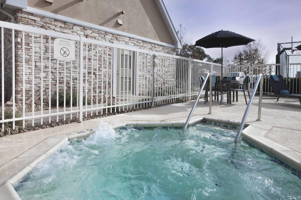 Residence Inn by Marriott San Antonio North/Stone Oak - Pool
