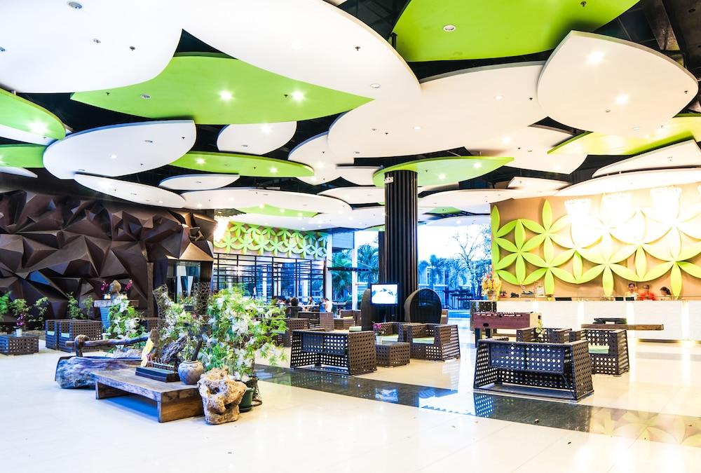 Aziza Paradise Hotel - Lobby Lounge