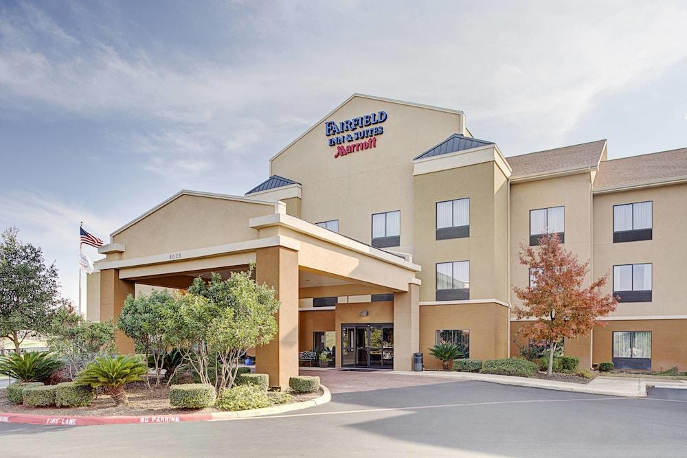 Fairfield Inn & Suites by Marriott San Antonio Seaworld - Featured Image