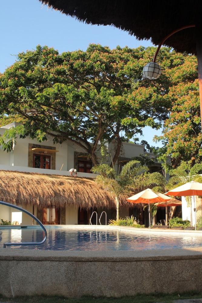 Acacia Tree Garden Hotel - Outdoor Pool