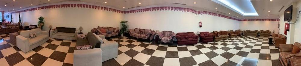 Orooq Althahab Almakkyah 2 - Lobby Sitting Area