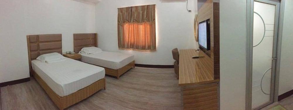 Jeamco Royal Hotel - Palawan - Room