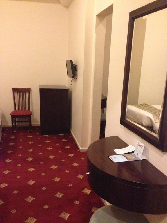 Dar Al Eiman Ajyad Hotel - sample desc