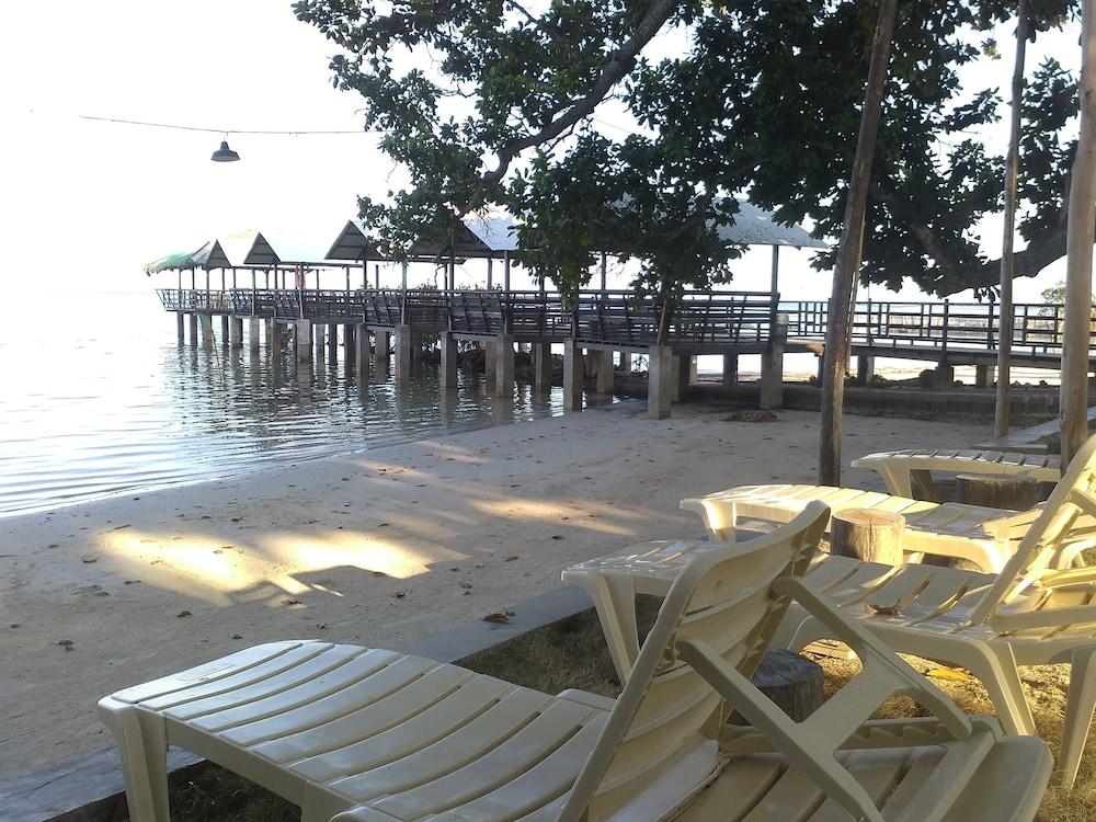 Palawan Seaview Resort - Featured Image