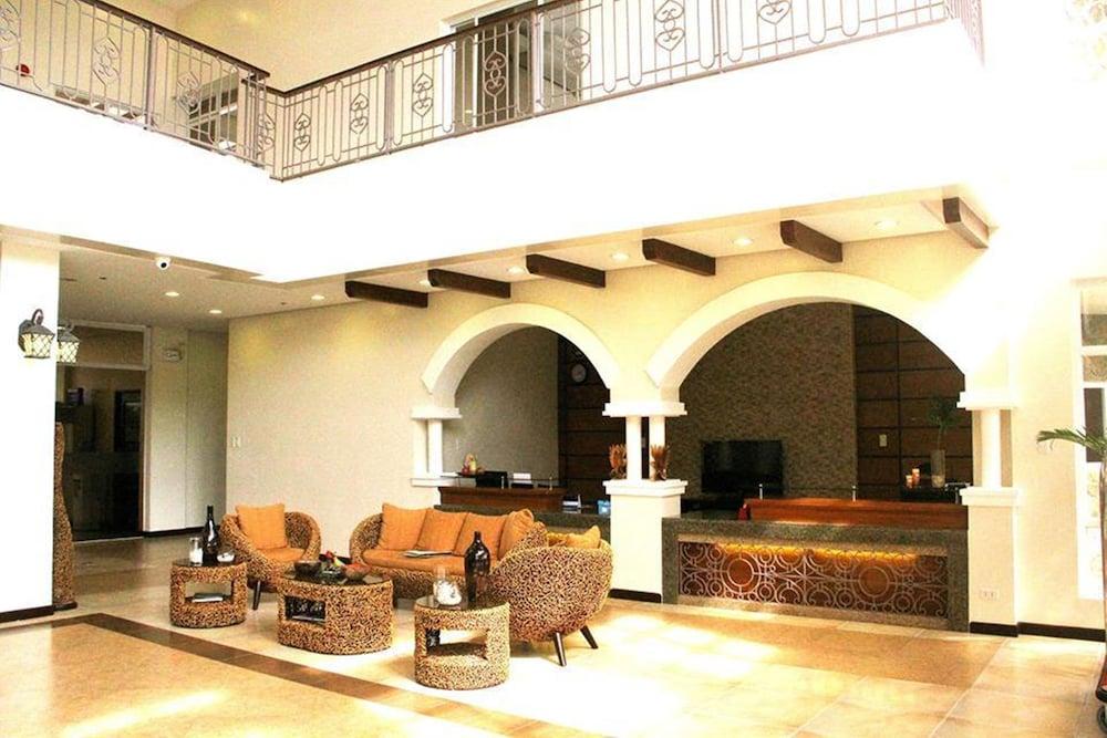 Sienatel HTU Training Hotel - Lobby