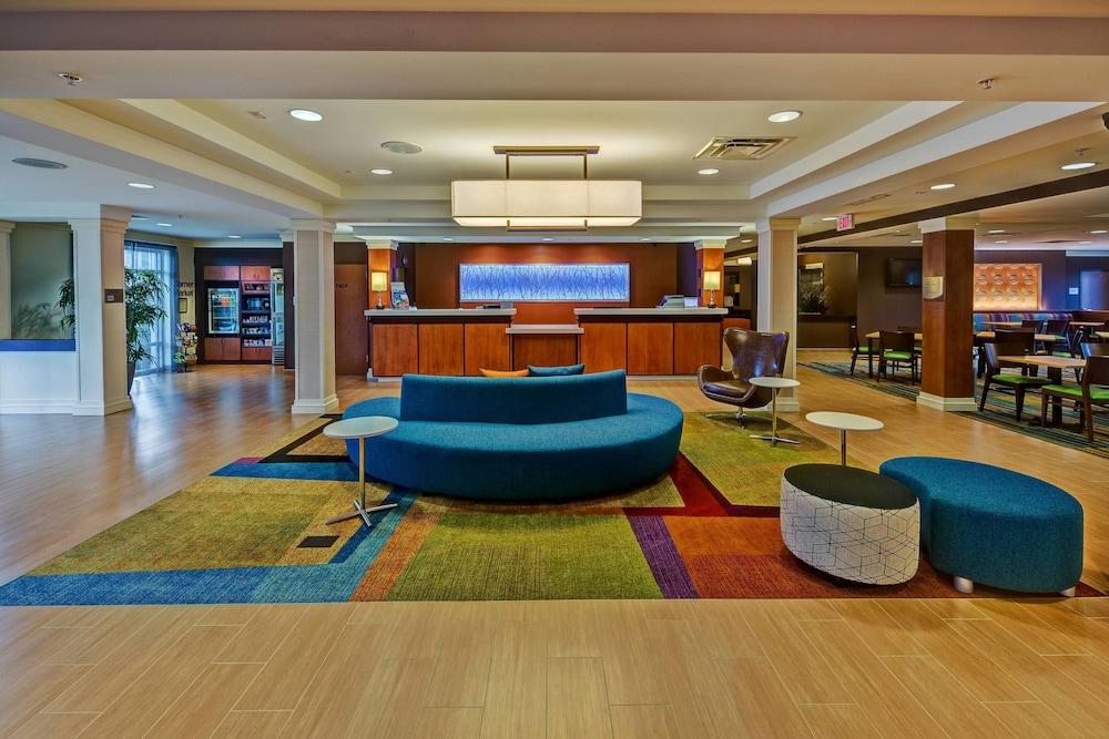 Fairfield Inn & Suites by Marriott Naples - Lobby