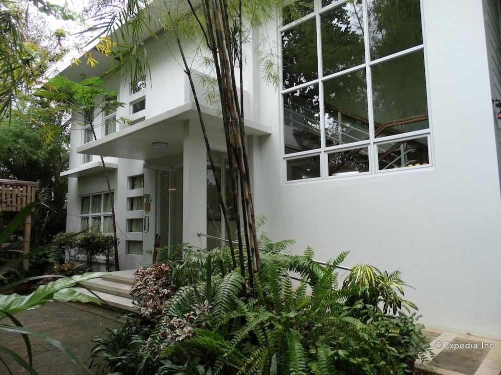 Greenspace Palawan Hotel - Featured Image