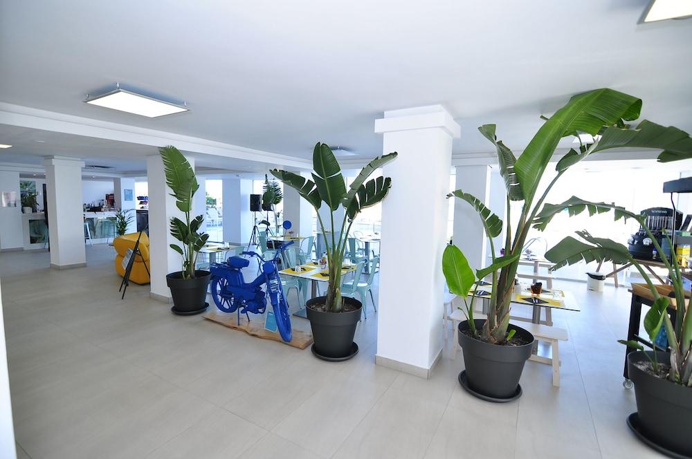 Apartamentos Typic Marina Playa - Adults Only - Lobby Lounge