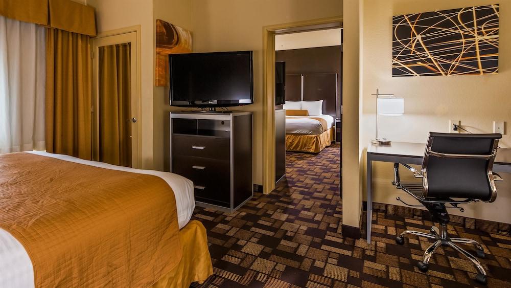 Best Western Windsor Pointe Hotel & Suites-at&t Center - Room