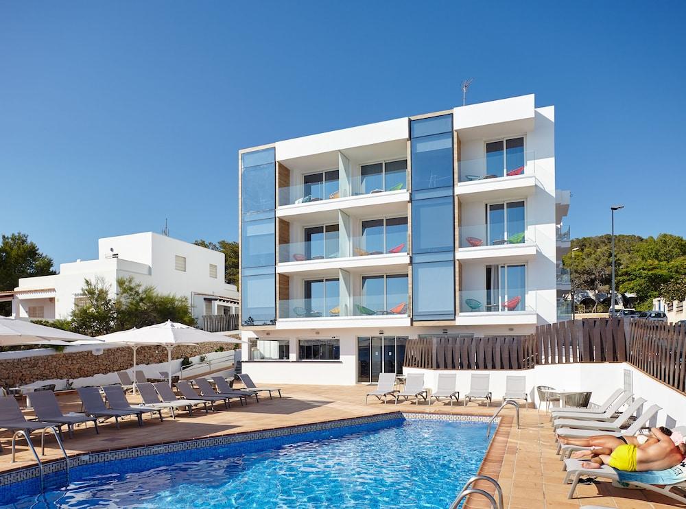 Sol Bahia Ibiza Suites - Outdoor Pool