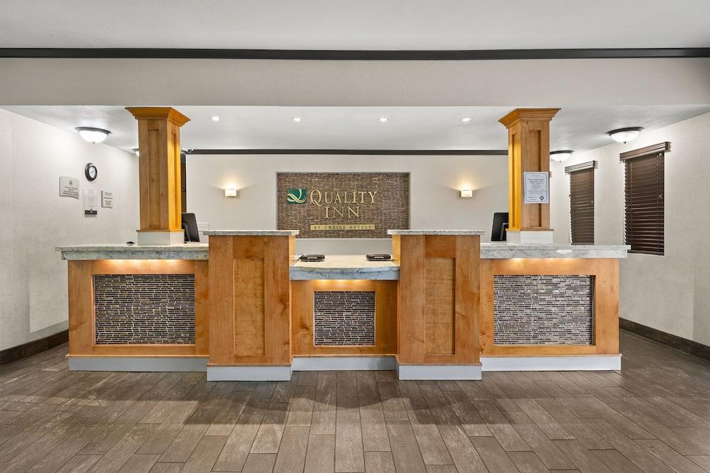 Quality Inn Tigard - Portland Southwest - Lobby
