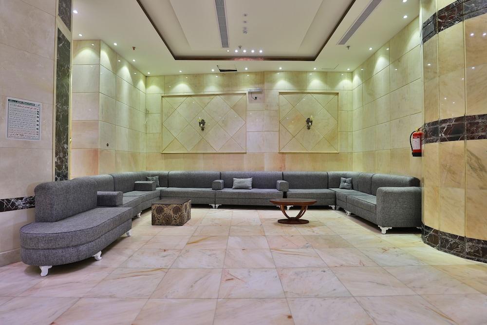 OYO 373 Deyar Al Rashed Hotel Apartments - Lobby Sitting Area