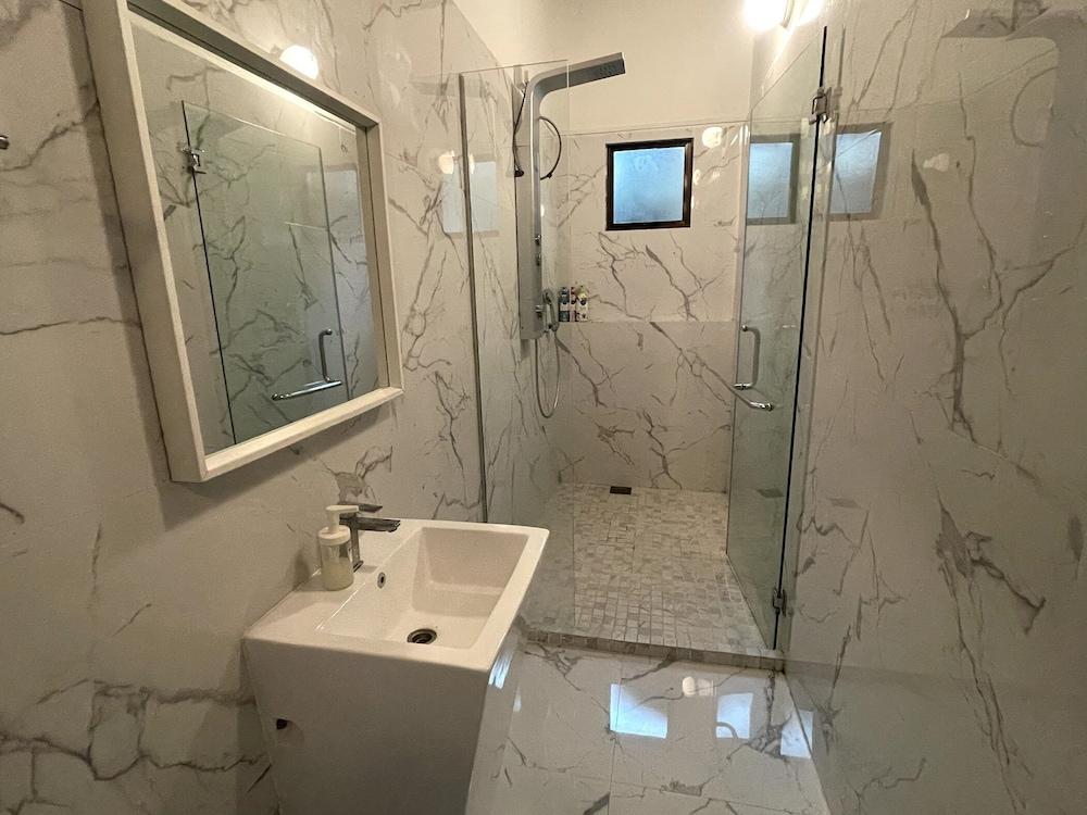 Charis Janda Baik Villas - Bathroom
