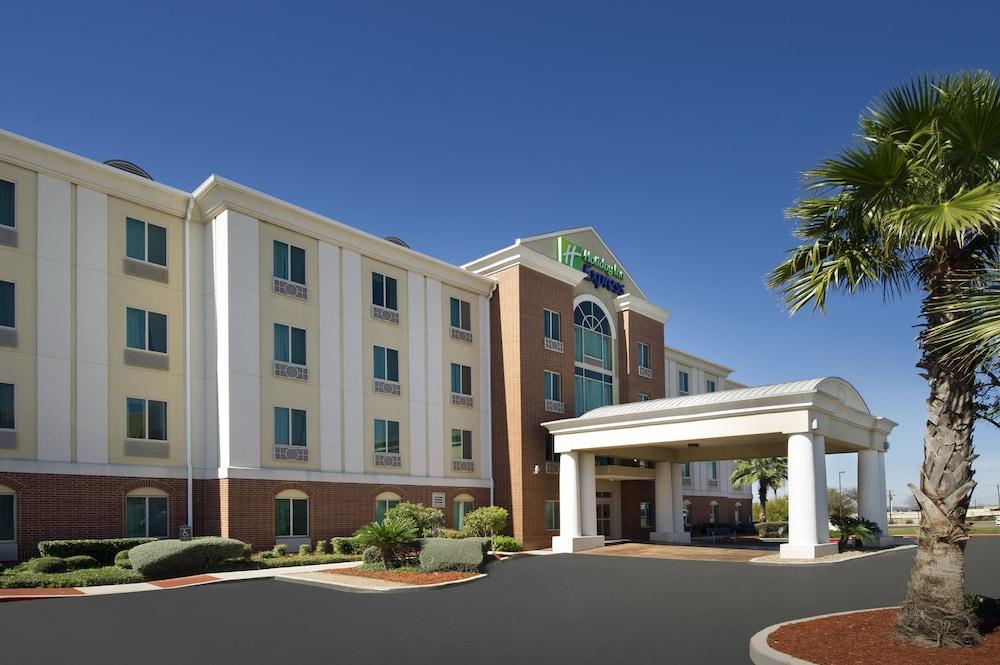 Holiday Inn Express & Suites San Antonio-West-SeaWorld Area, an IHG Hotel - Exterior