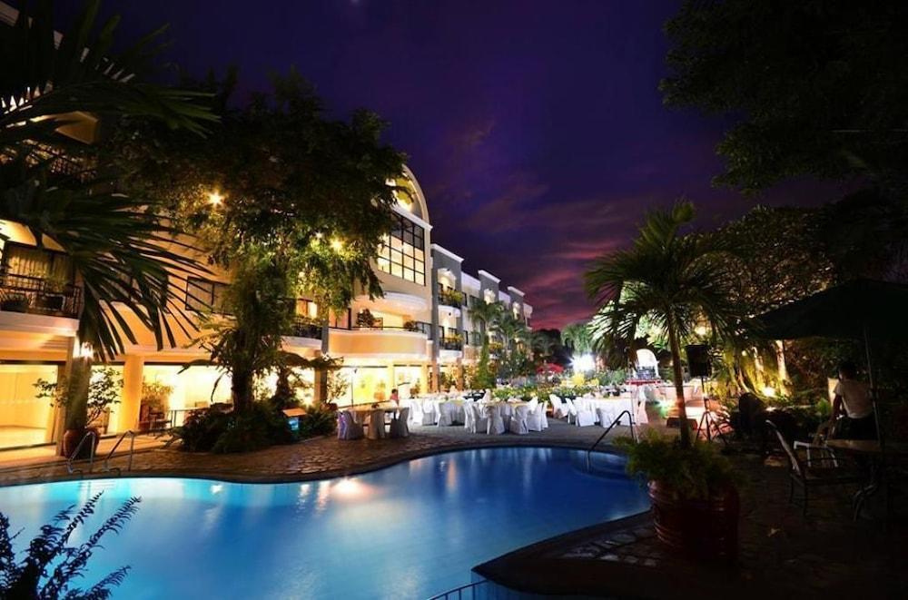 Hotel Fleuris Palawan - Featured Image