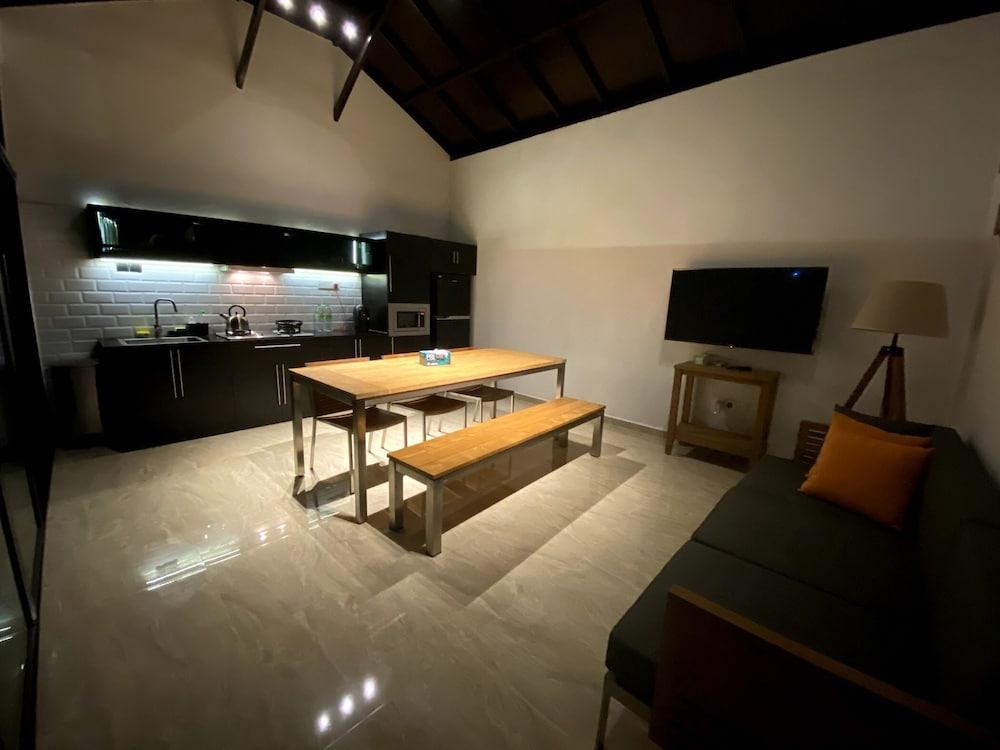 Charis Janda Baik Villas - Private kitchen