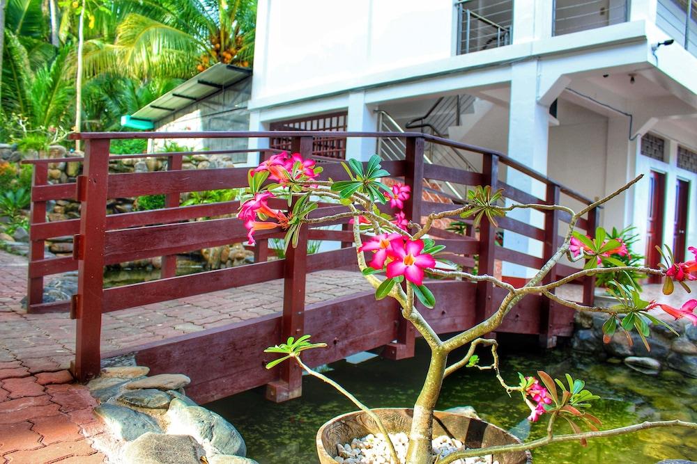 Costa Palawan Resort - Property Grounds