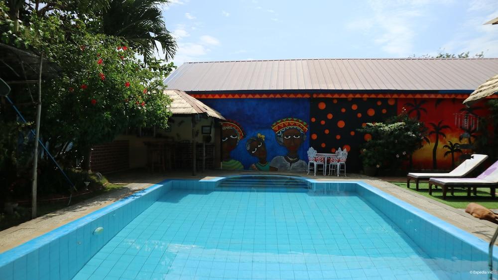 Lala Panzi - Outdoor Pool