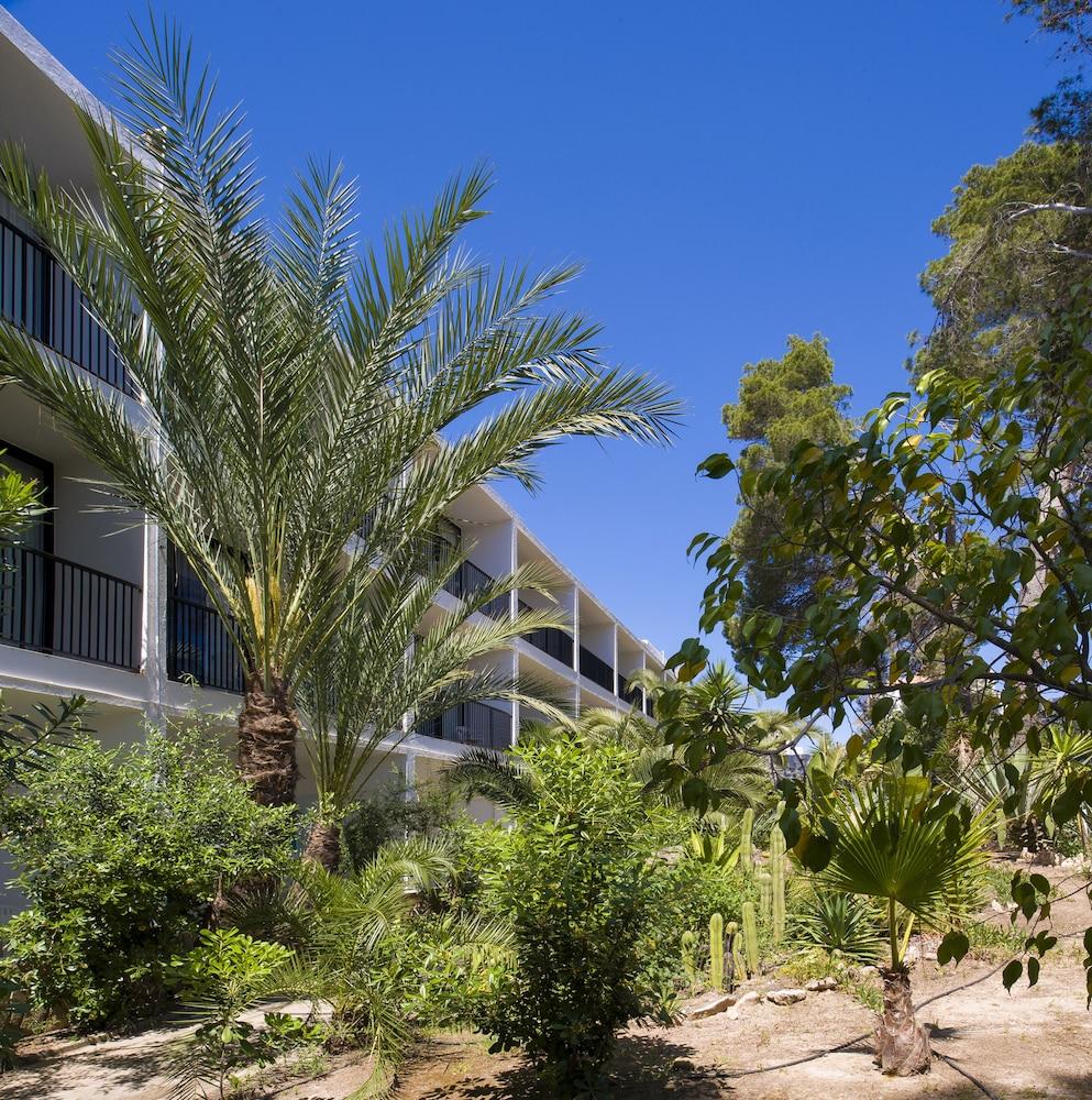 Hotel Osiris Ibiza - Property Grounds