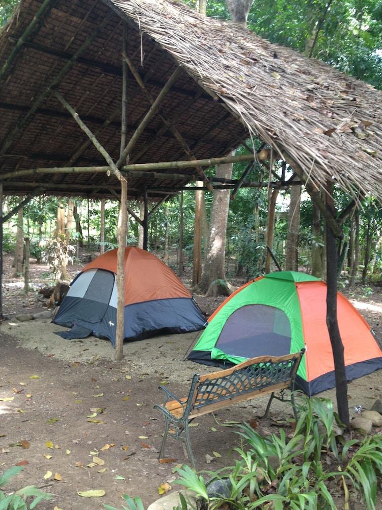 Tent and Breakfast at Irawan Park - Featured Image