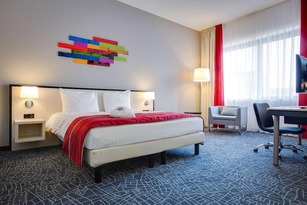Park Inn by Radisson Amsterdam Airport Schiphol - Featured Image